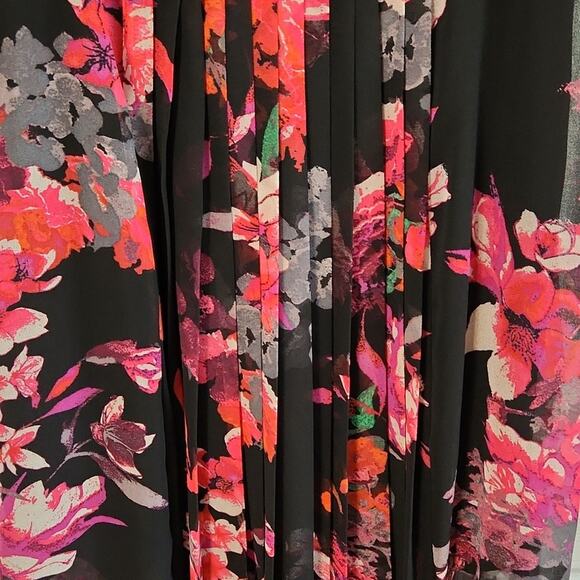 Kirna Zabete At Target Black Floral Maxi Dress Size 6 Side Slit Sheer Bottom - Picture 4 of 12